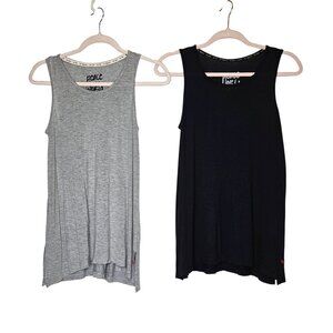 Two Womens Sleeveless Tunic Tanks‎ Gray & Black XS Peace Love Happiness